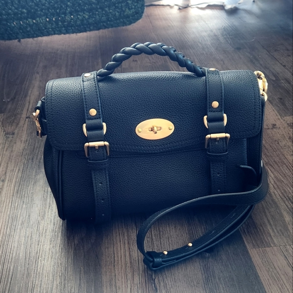 Black Shoulder Bag
